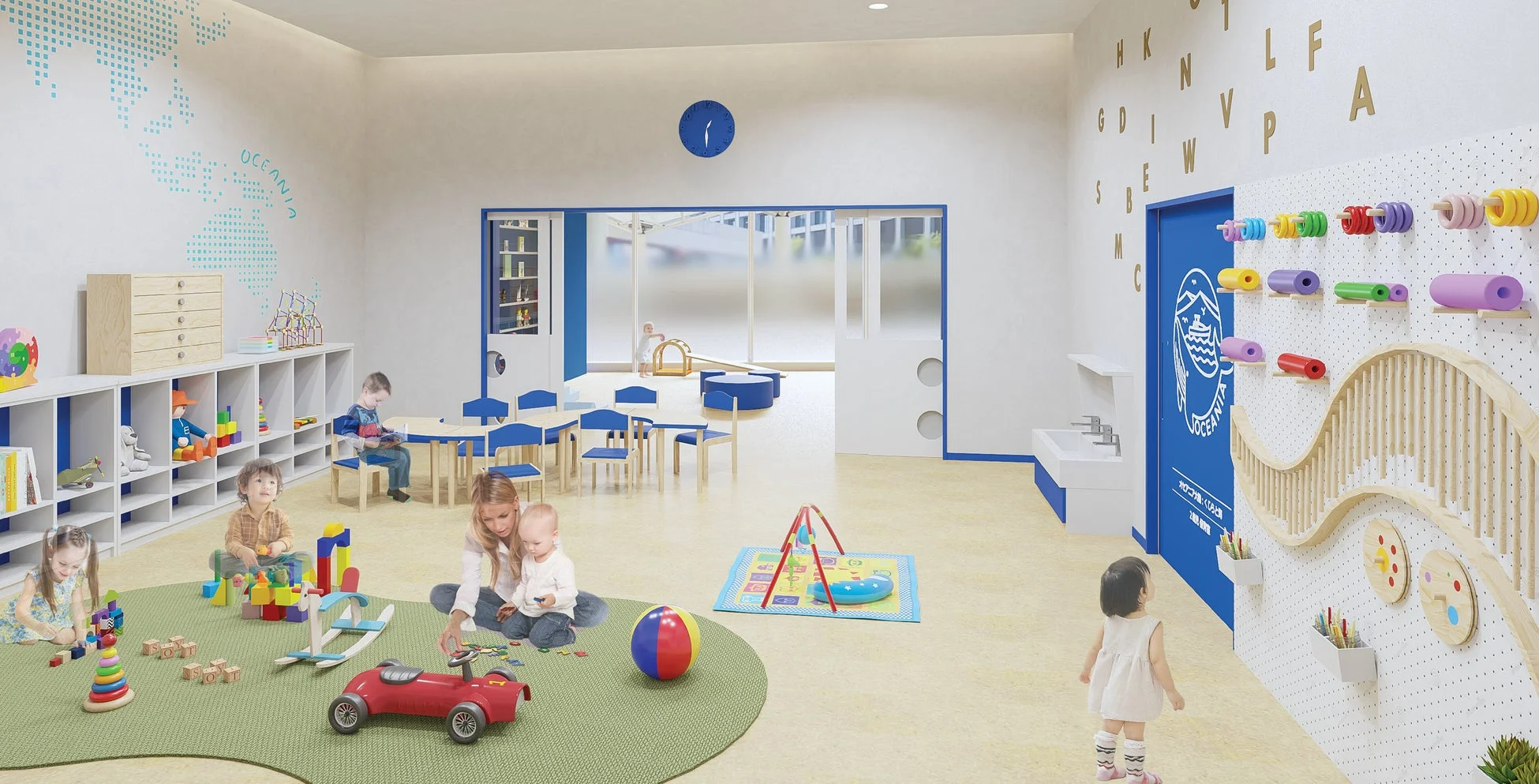 保育園のプレイルームで遊ぶ子供たち