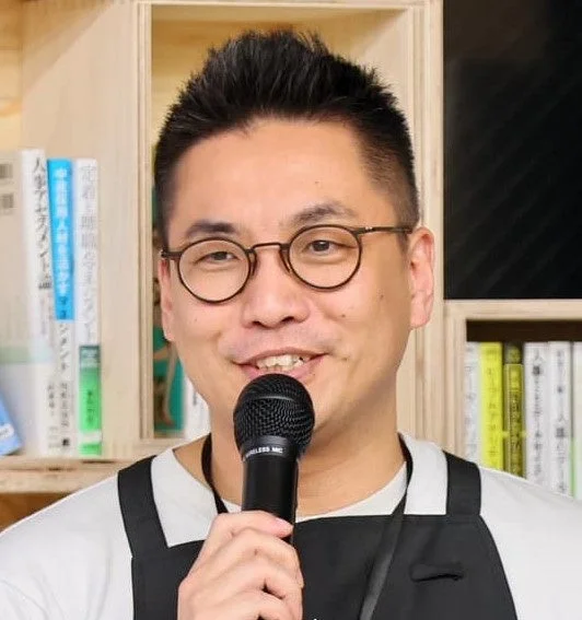 講演中の吉田洋介