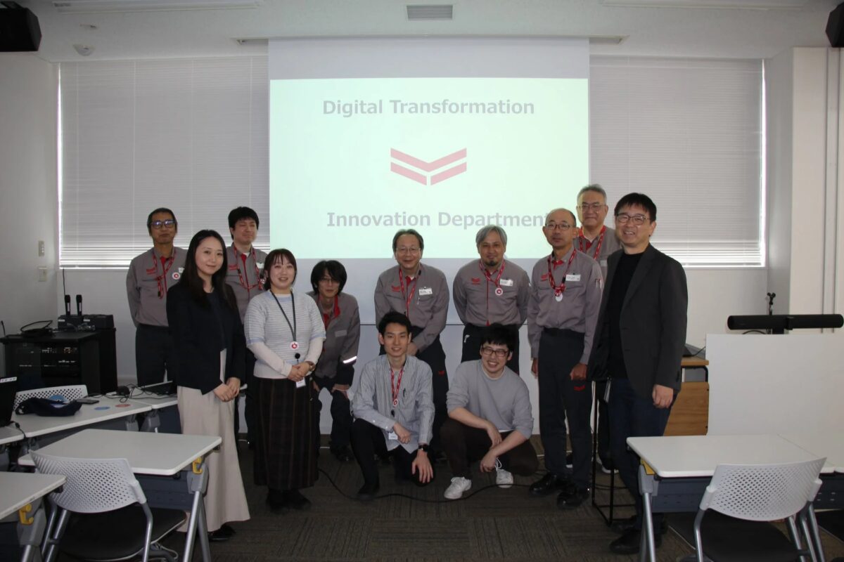 Digital Transformation Innovation Departmentの集合写真